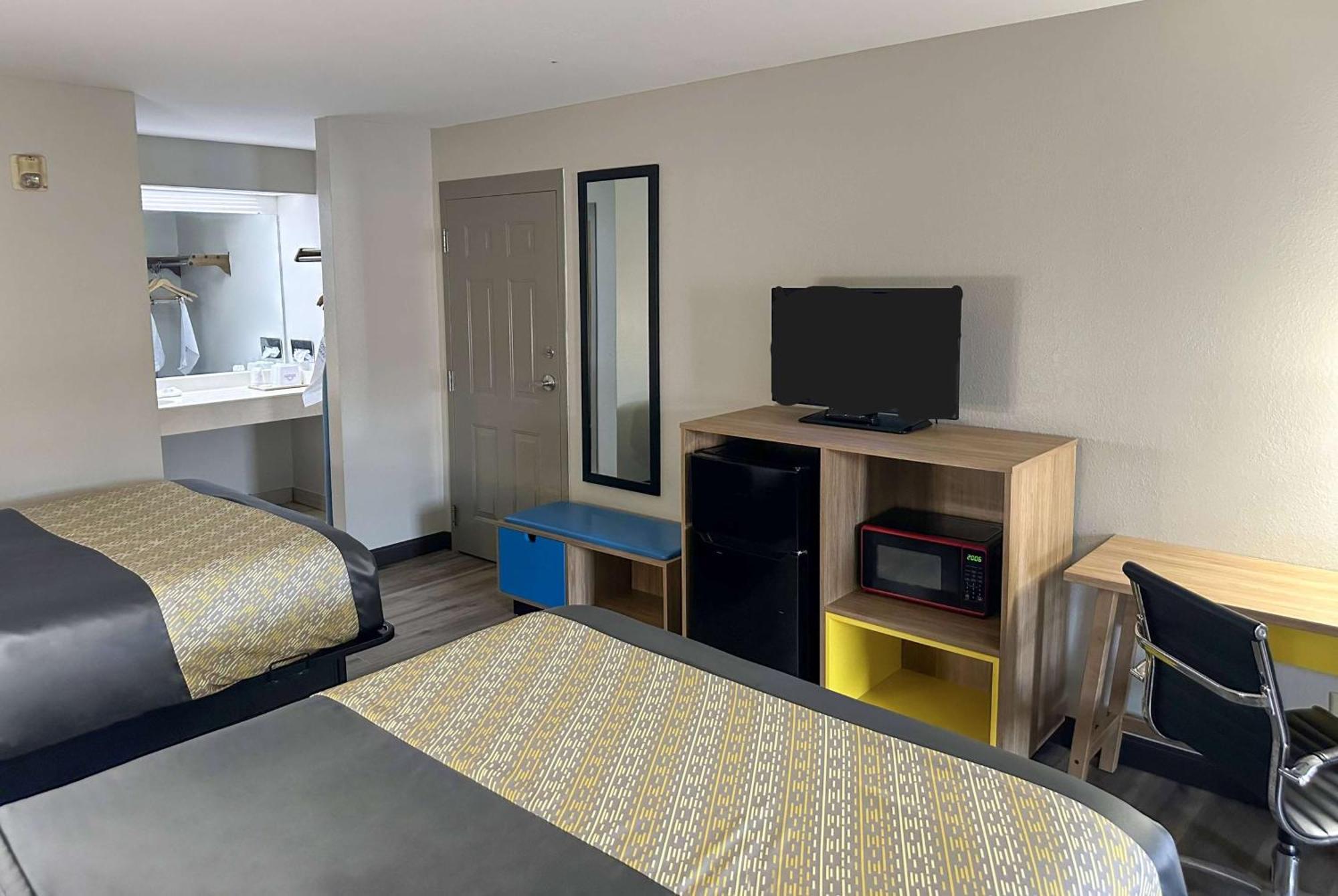 Days Inn & Suites By Wyndham Opelousas Zewnętrze zdjęcie