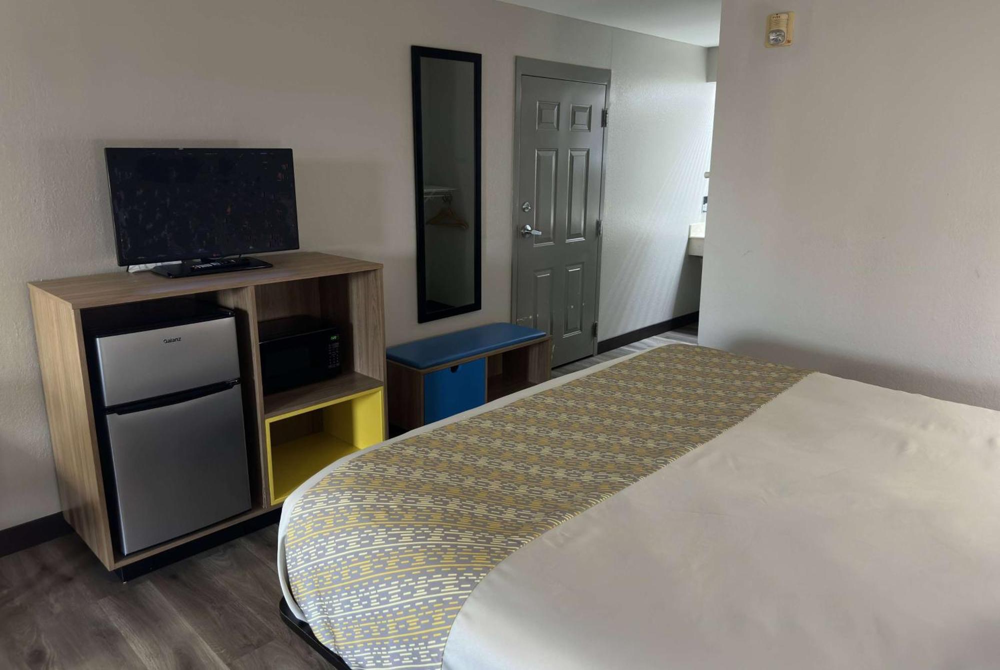 Days Inn & Suites By Wyndham Opelousas Zewnętrze zdjęcie
